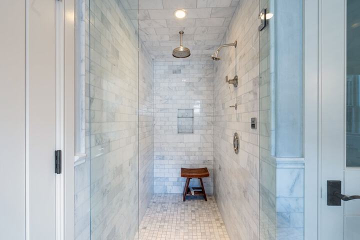 Element 52 Auberge Collection