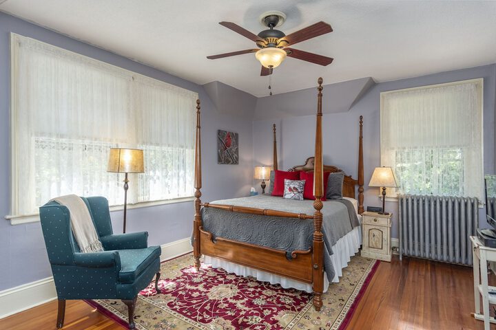 Room 9 of 31