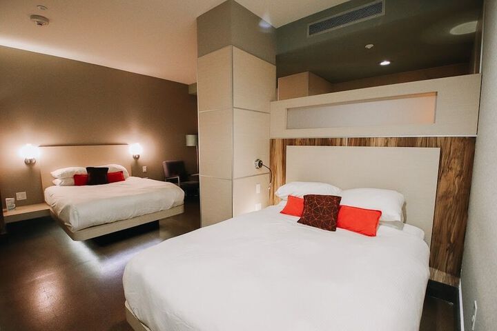 Room 28 of 112