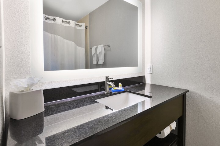 Holiday Inn Express Chillicothe East by IHG