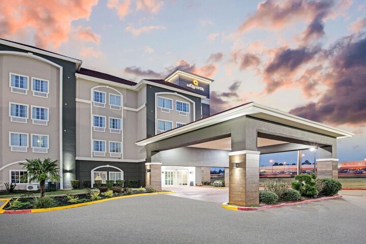 Hotel 2 of 28