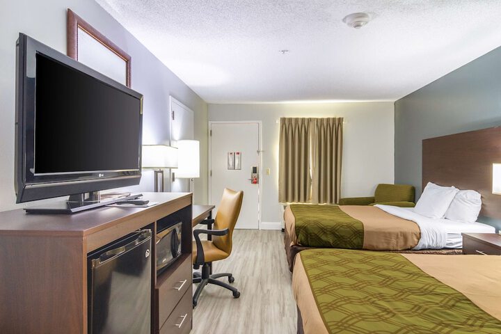 Room 22 of 33