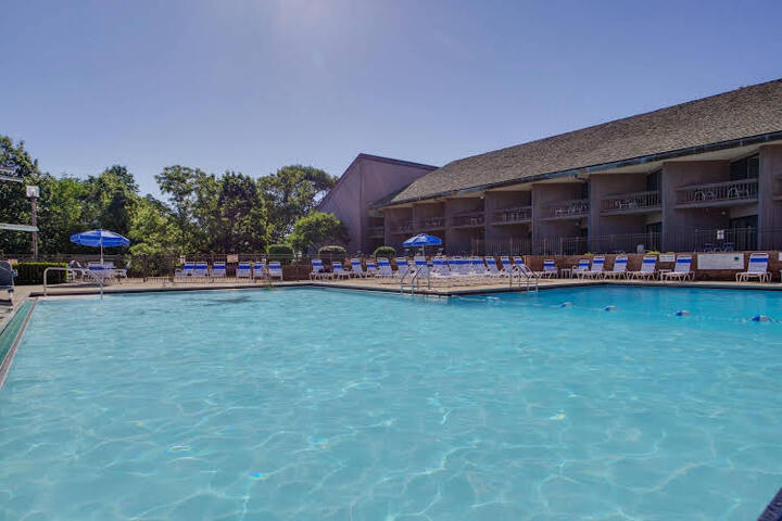 DEER CREEK LODGE AND CONF CTR
