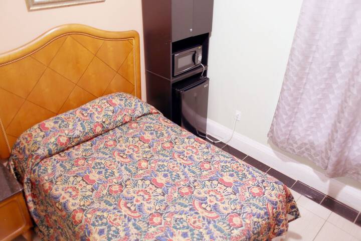 Room 34 of 53