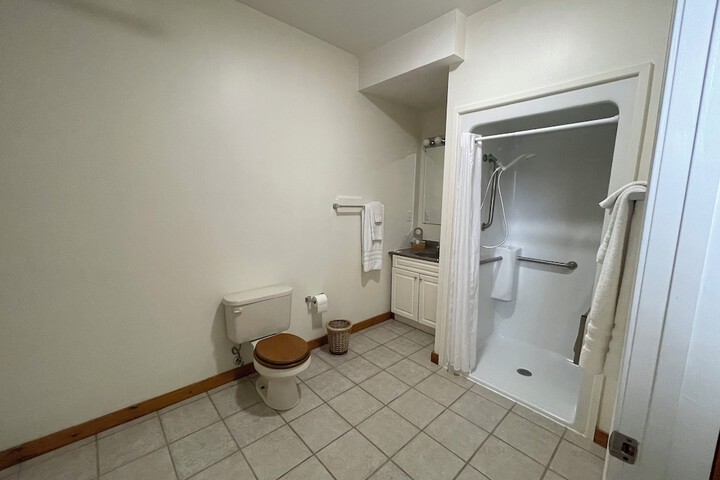 Room 44 of 93