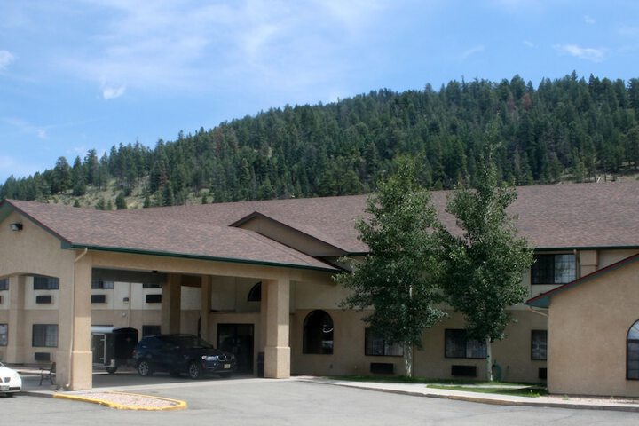 Quality Inn & Suites South Fork - Wolf Creek