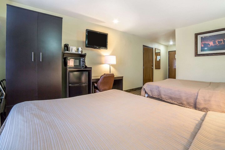 Room 6 of 44