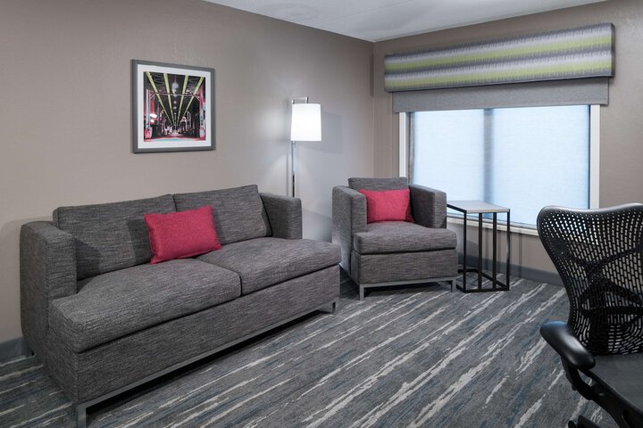 Room 15 of 62
