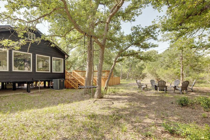 Somerville Cabin w / Private Pool!