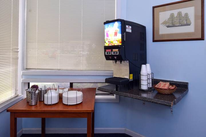 Breakfast/Coffee Service 27 of 29