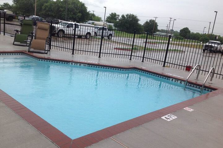 Pool 5 of 40