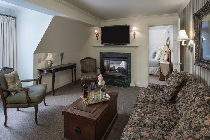 Room 43 of 132
