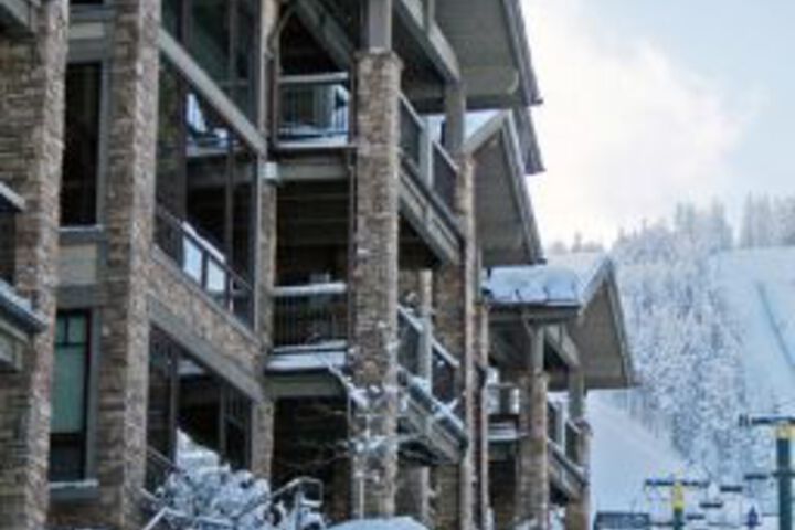 Black Diamond Lodge