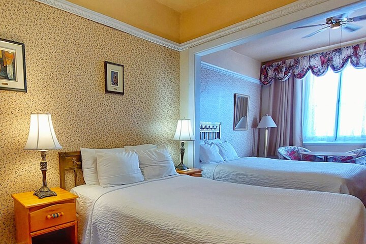 Room 16 of 71