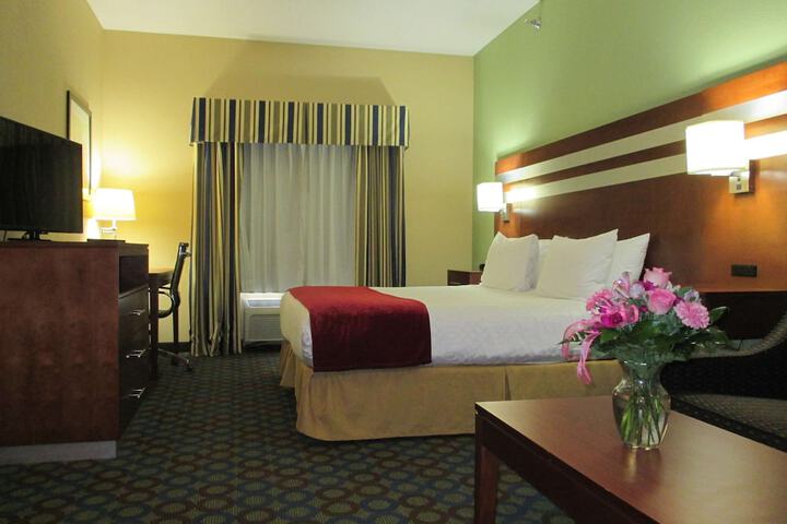 Room 10 of 13