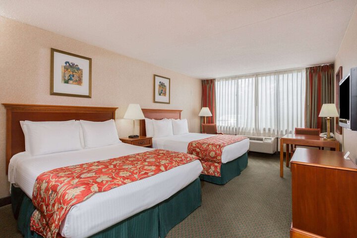 Room 14 of 26