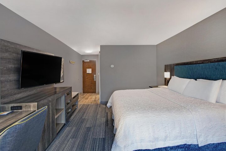 Hampton Inn Westfield