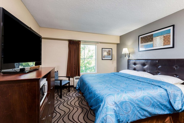 Room 17 of 20