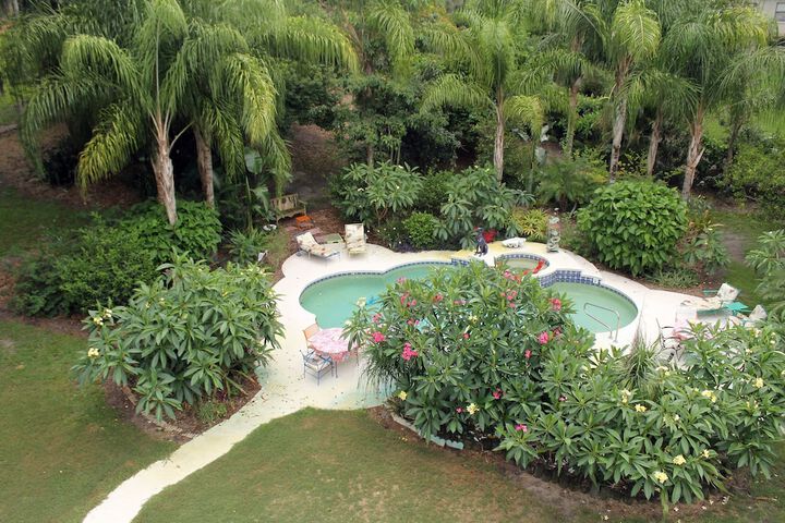 Heron Cay Lakeview Bed & Breakfast Inn