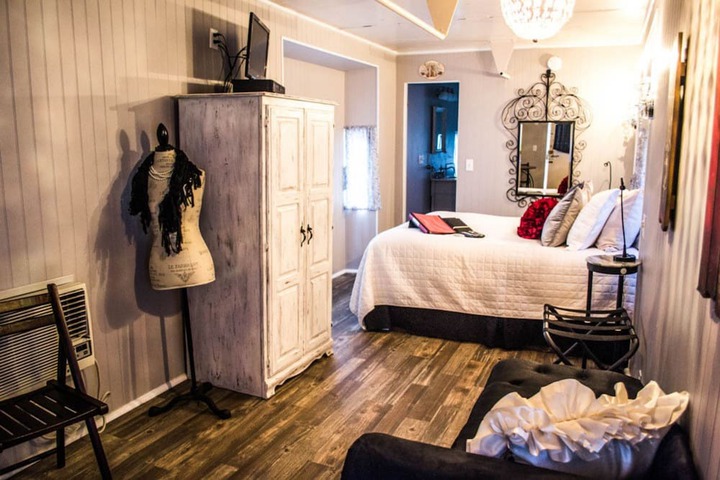 Featherbed Railroad B & B Resort