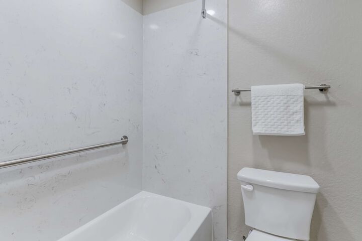 Room 15 of 30