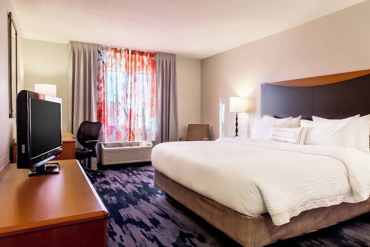 Room 14 of 26