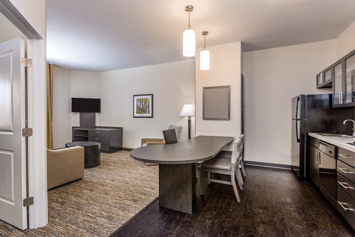 Room 14 of 25