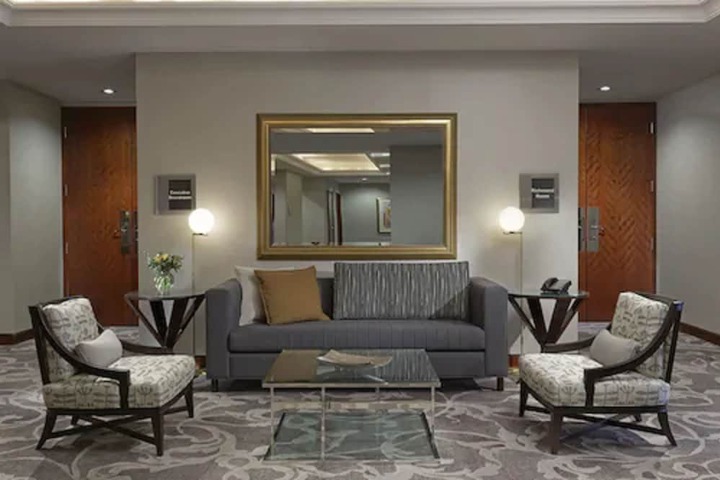 Hotel Interior 5 of 31