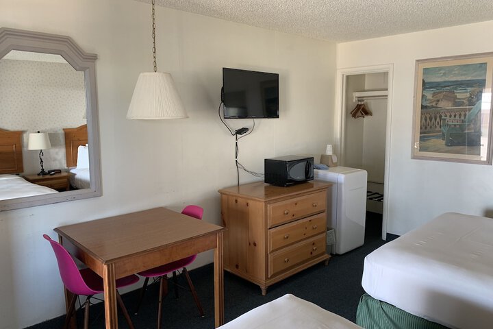 Room 16 of 31