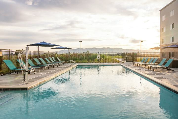 Pool 4 of 47