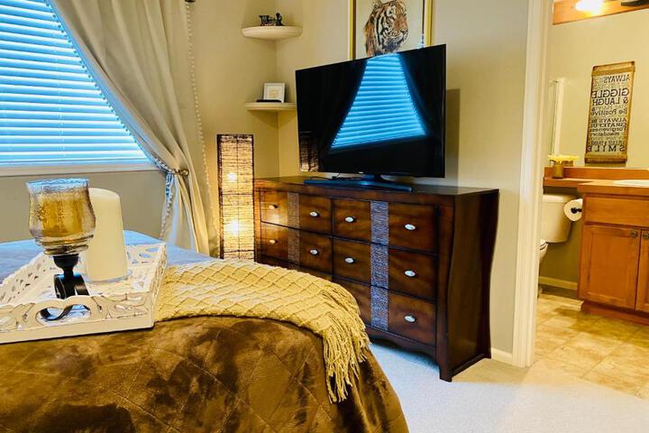 The Elegant & Cozy Retreat