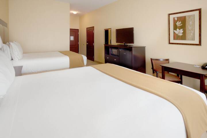 Room 10 of 34