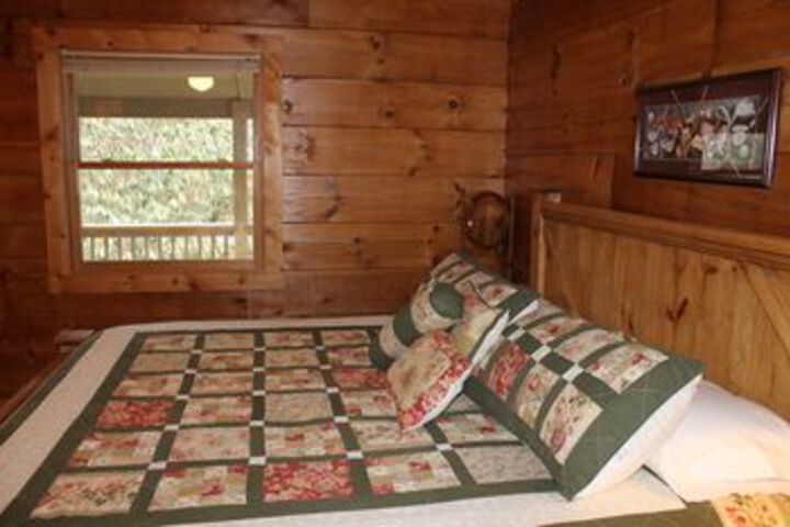 Riverside Log Cabins