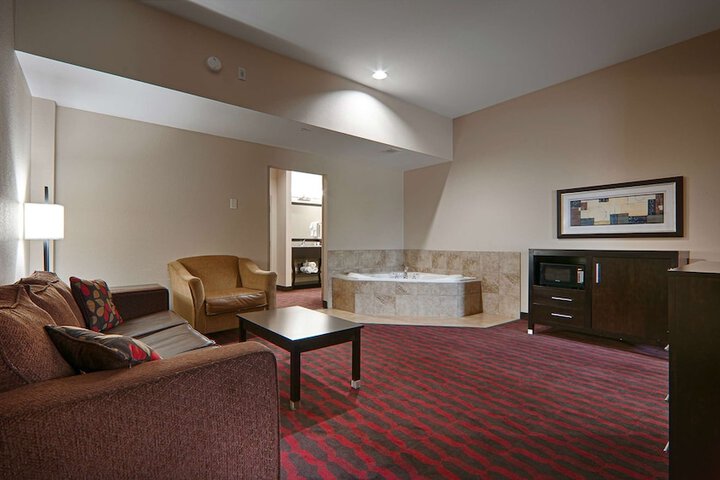 Room 8 of 20