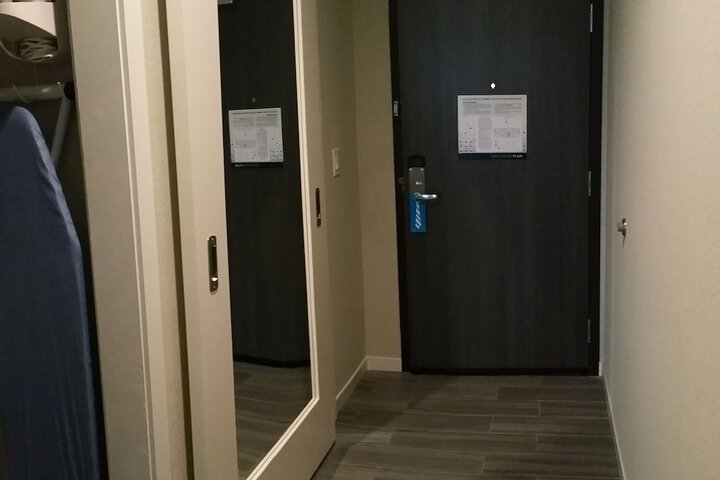 Room 30 of 85