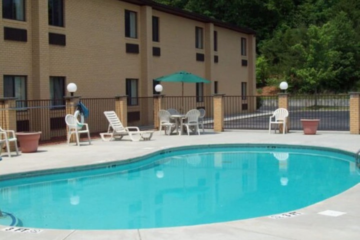 Pool 3 of 27