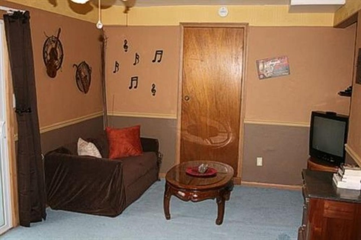 Room 13 of 56