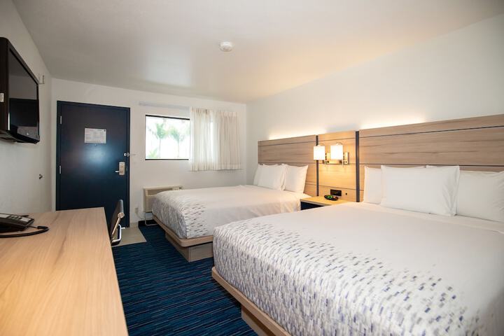 Room 14 of 27