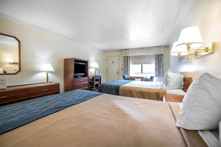 Room 26 of 38