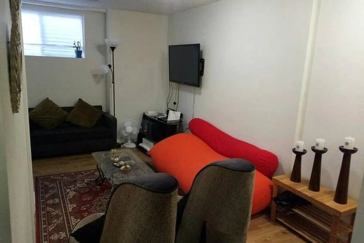 Beautiful Furnished Basement Suite in Airdrie