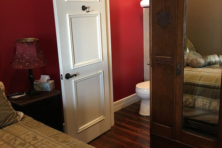 Room 14 of 31
