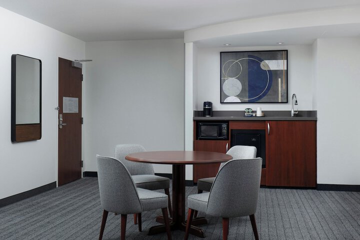 Courtyard by Marriott Wichita at Old Town