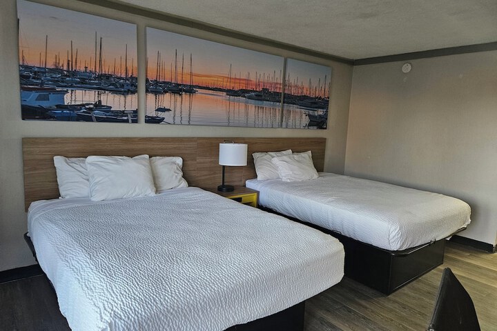 Days Inn by Wyndham Washington