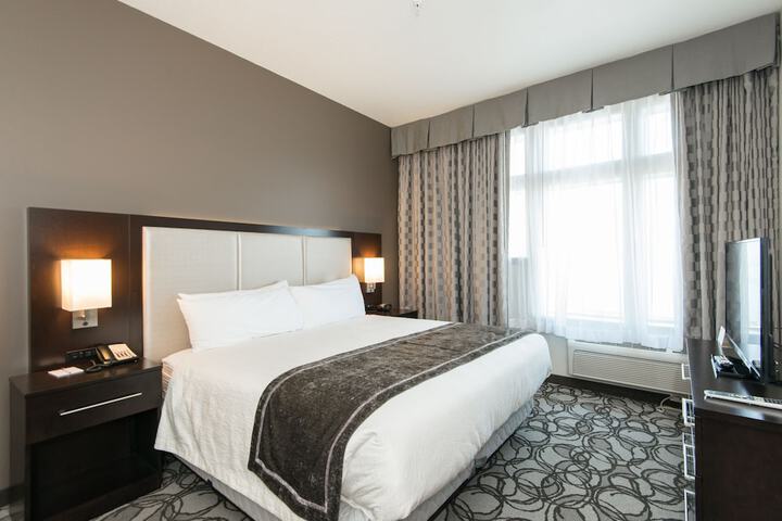 Room 15 of 50