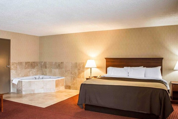 Room 14 of 20