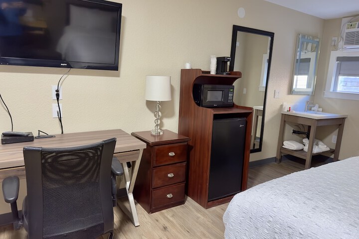 Room 26 of 42