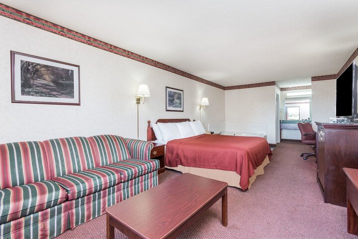 Room 5 of 19