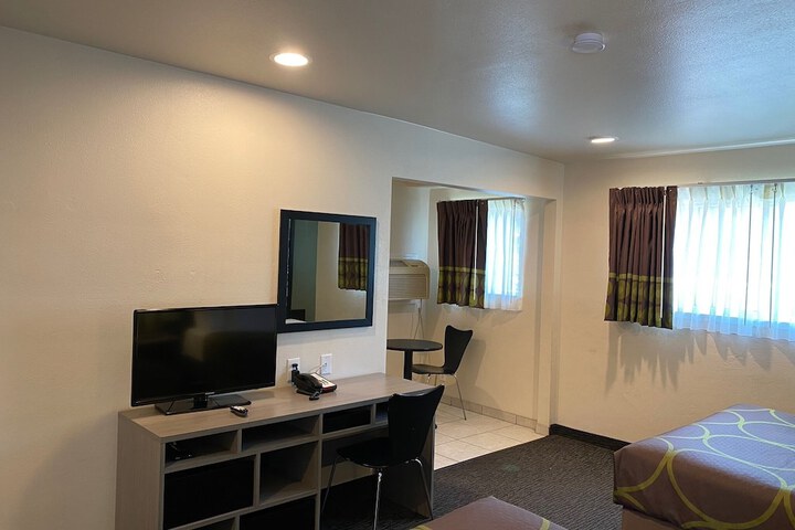 Room 22 of 29