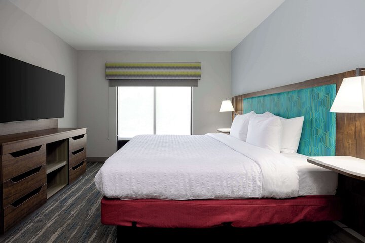 Room 43 of 69