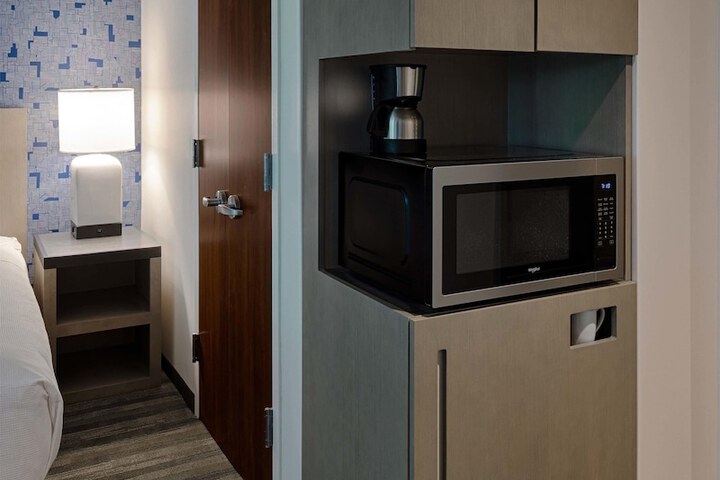 Hyatt House Columbus OSU / Short North